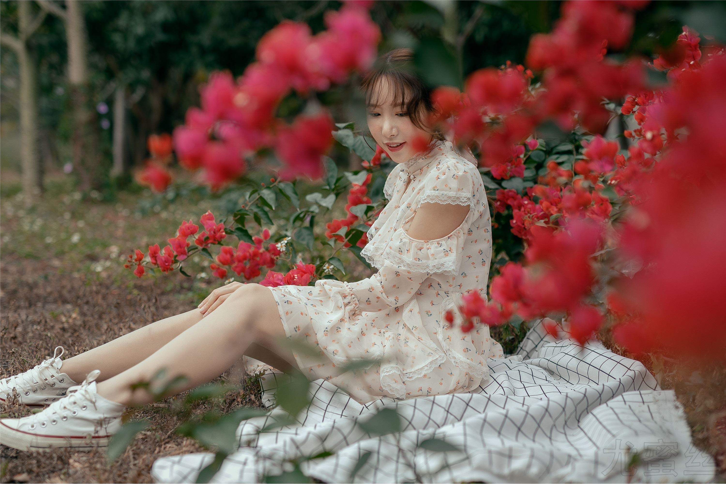 尤蜜丝 穿搭写真 NO.041